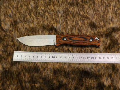 BM15002 Red Wooden Handle N690 Steel Outdoor Tool