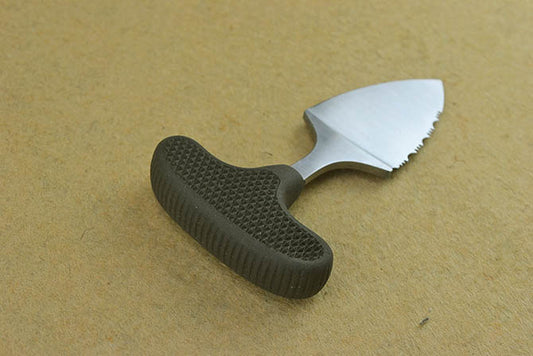 Rubber handle 440 sanding surface outdoor EDC tool