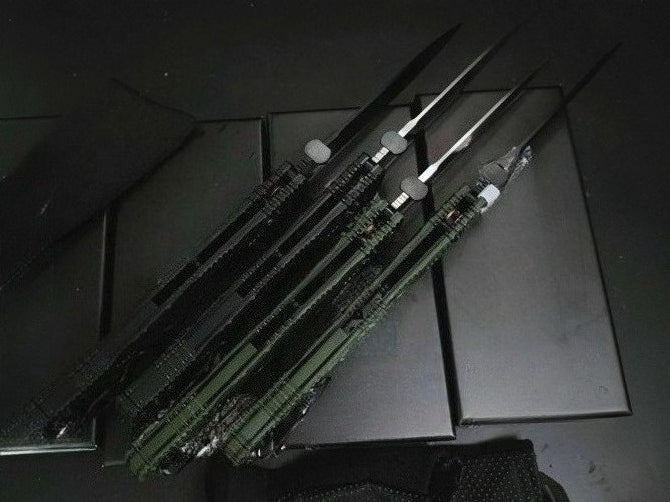 BM391 Nylon Fiberglass Plastic Handle D2 Steel Outdoor Folding Tool