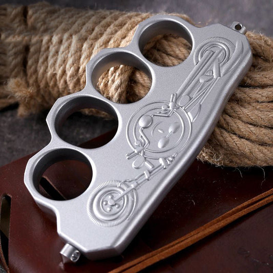 Creative Pattern Outdoor Thickened Zinc Alloy EDC Tool