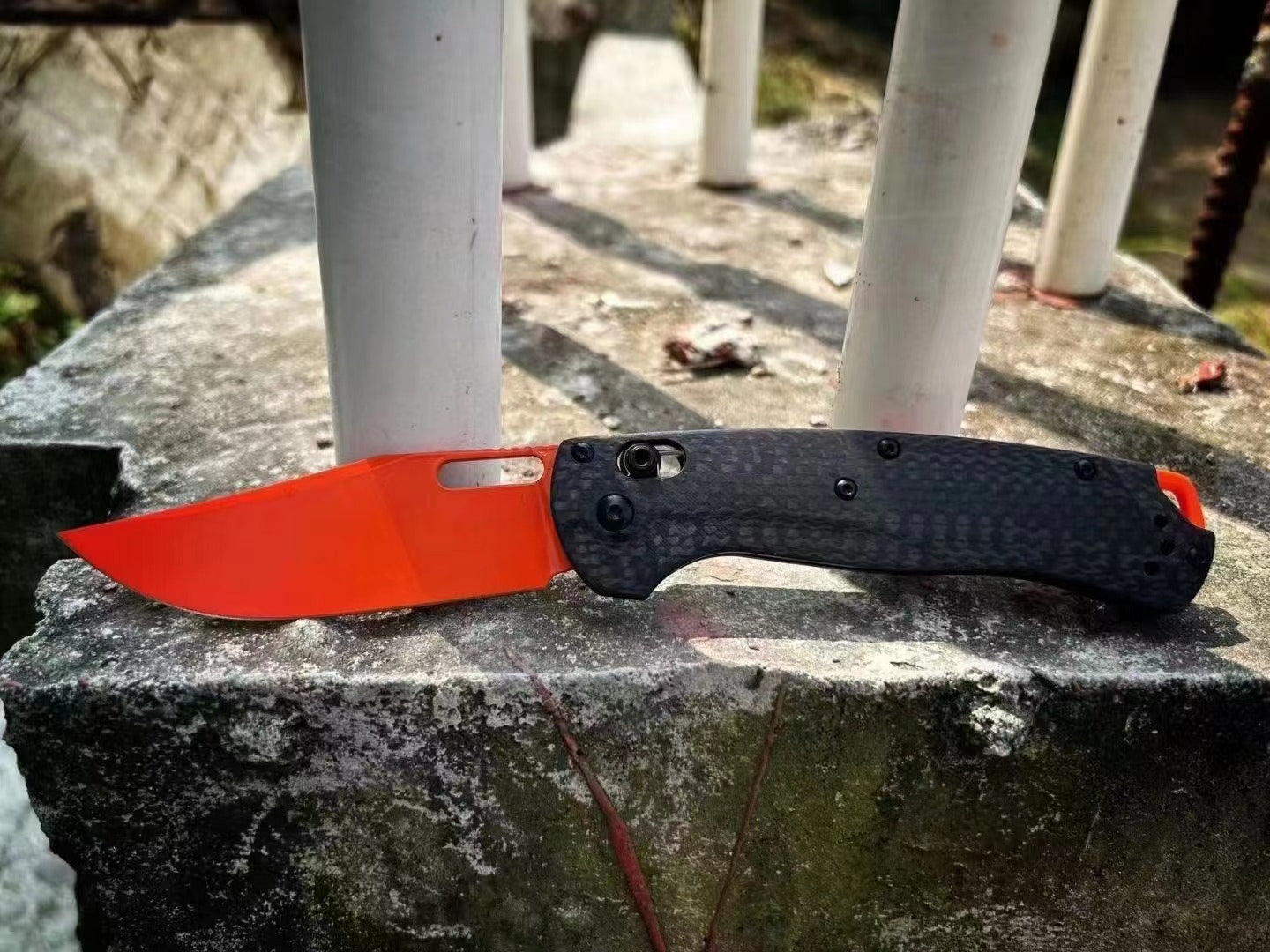 BM15535 Carbon Fiber Handle Outdoor Folding Tool