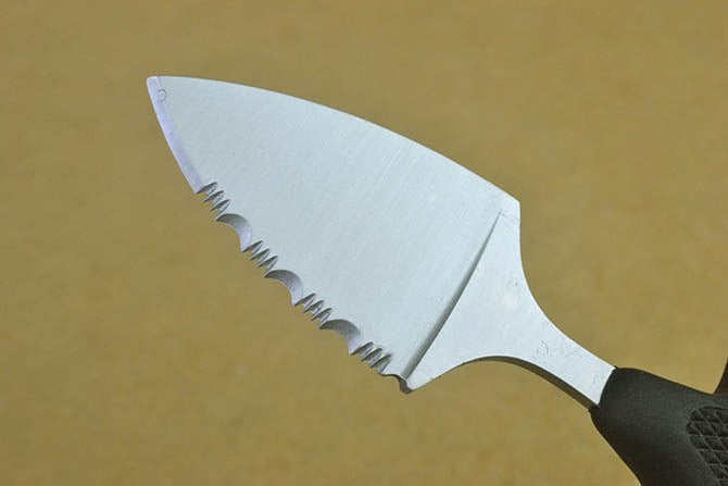 Rubber handle 440 sanding surface outdoor EDC tool